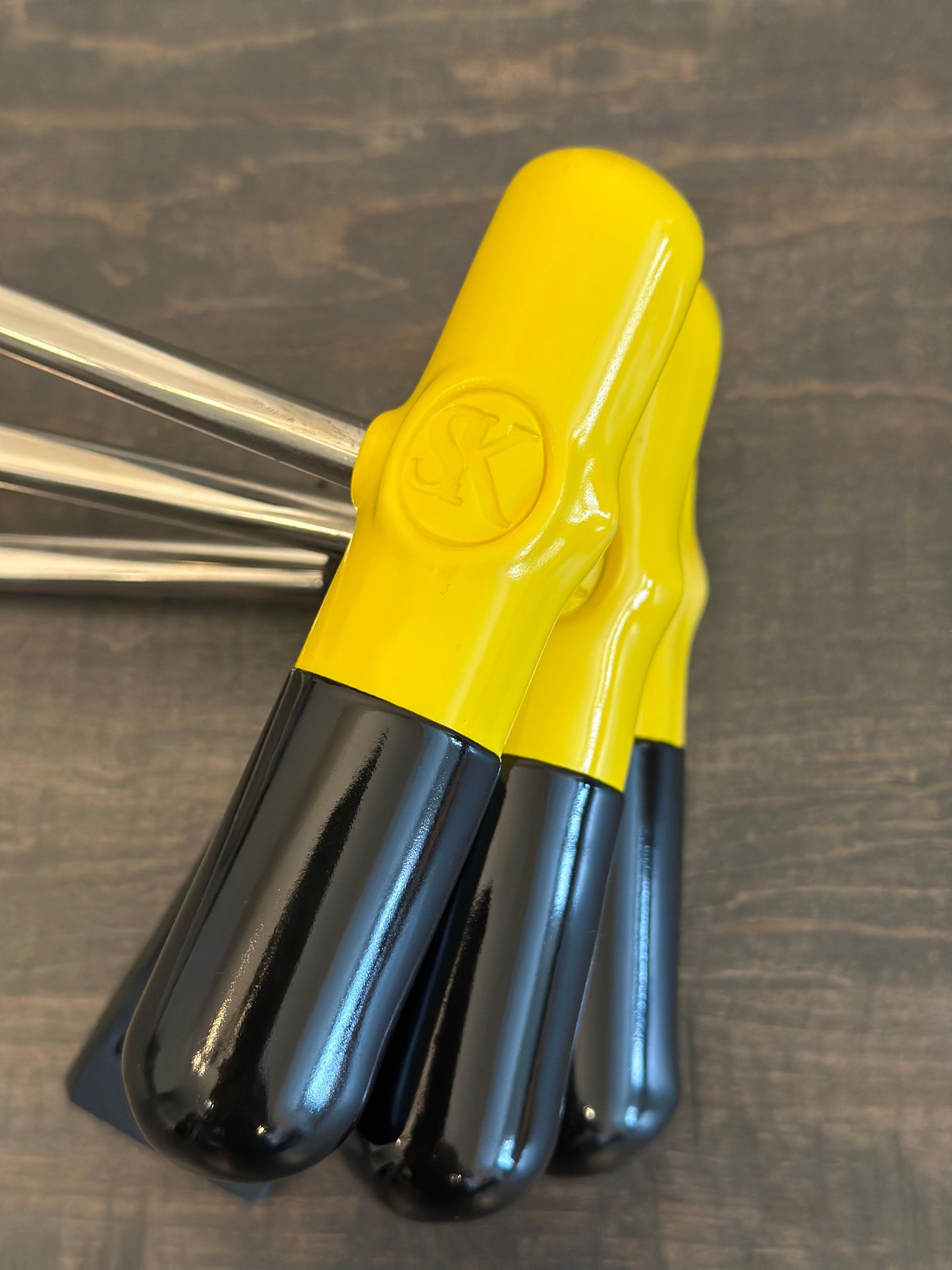 FISH TAIL SLOW BEND SHORT 5/16 DM, PAIR